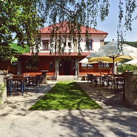 Penzion Karlštejn Екстериор снимка